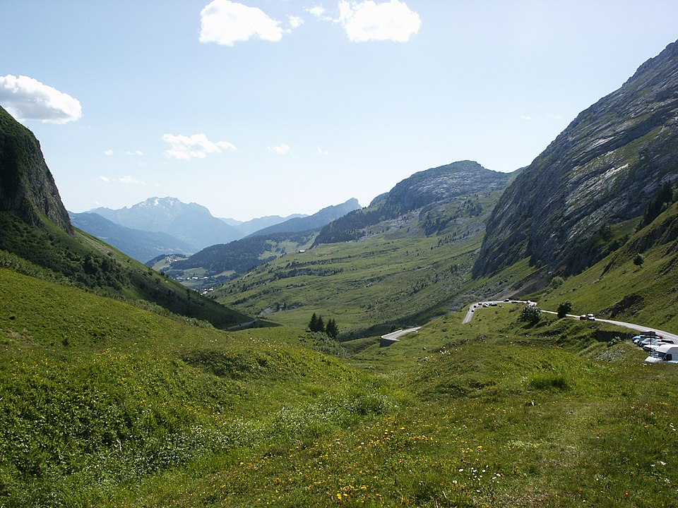 Col de la Colombière vélo de route cyclisme Aravis